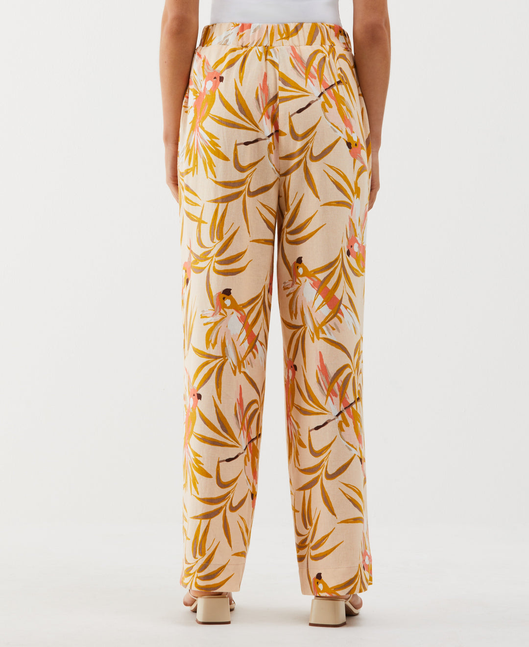 Petite Paradise Print Linen Blend Pleated Wide Leg Pant (Bisque) 