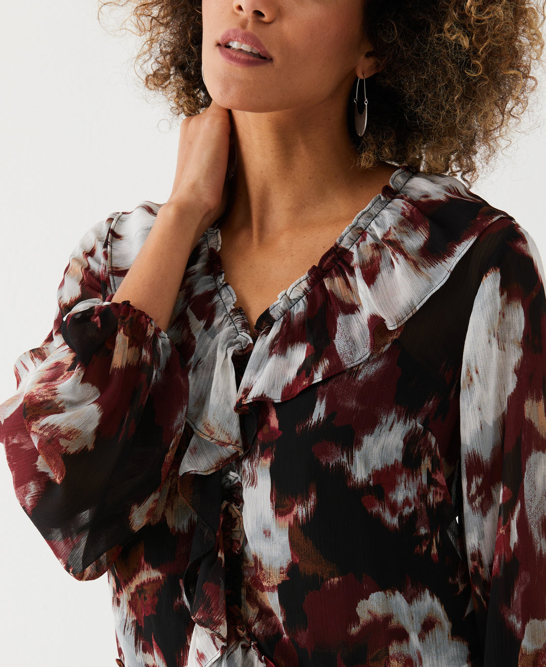 Petite Printed V-Neck Ruffle Blouse (Windsor Wine) 