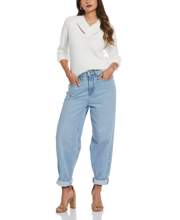 Cutout Neck Sweater (Snow White) 