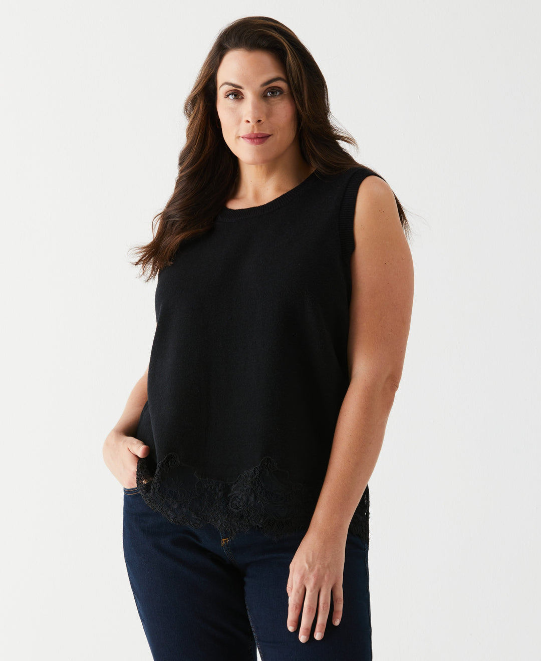 Plus Size Lace Trim Shell (Black) 