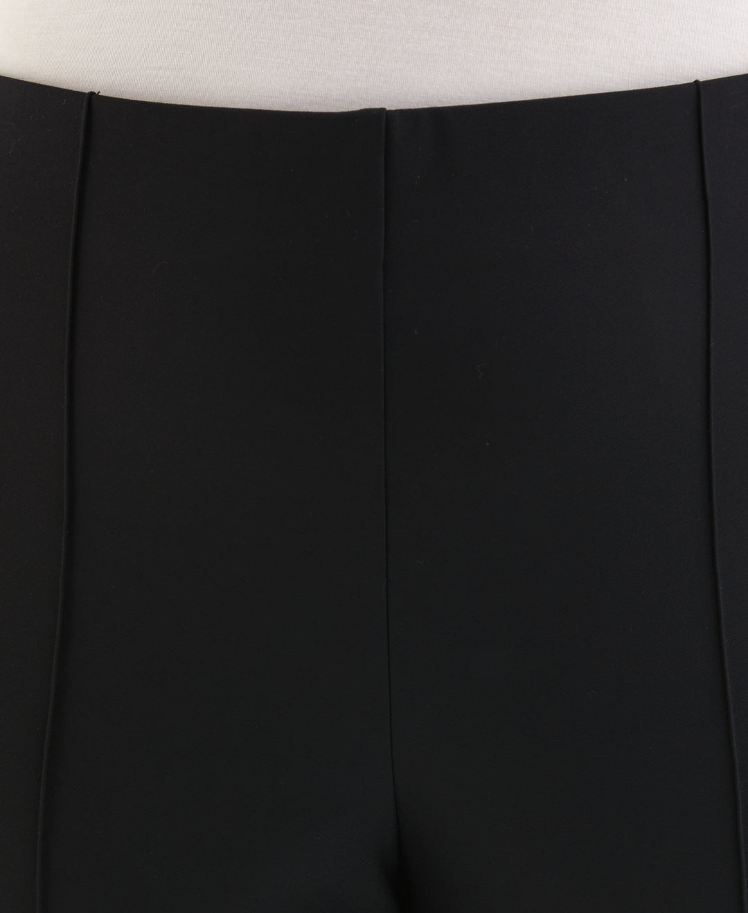 Plus Size Pintuck Pull-On Crop Pant (Black) 