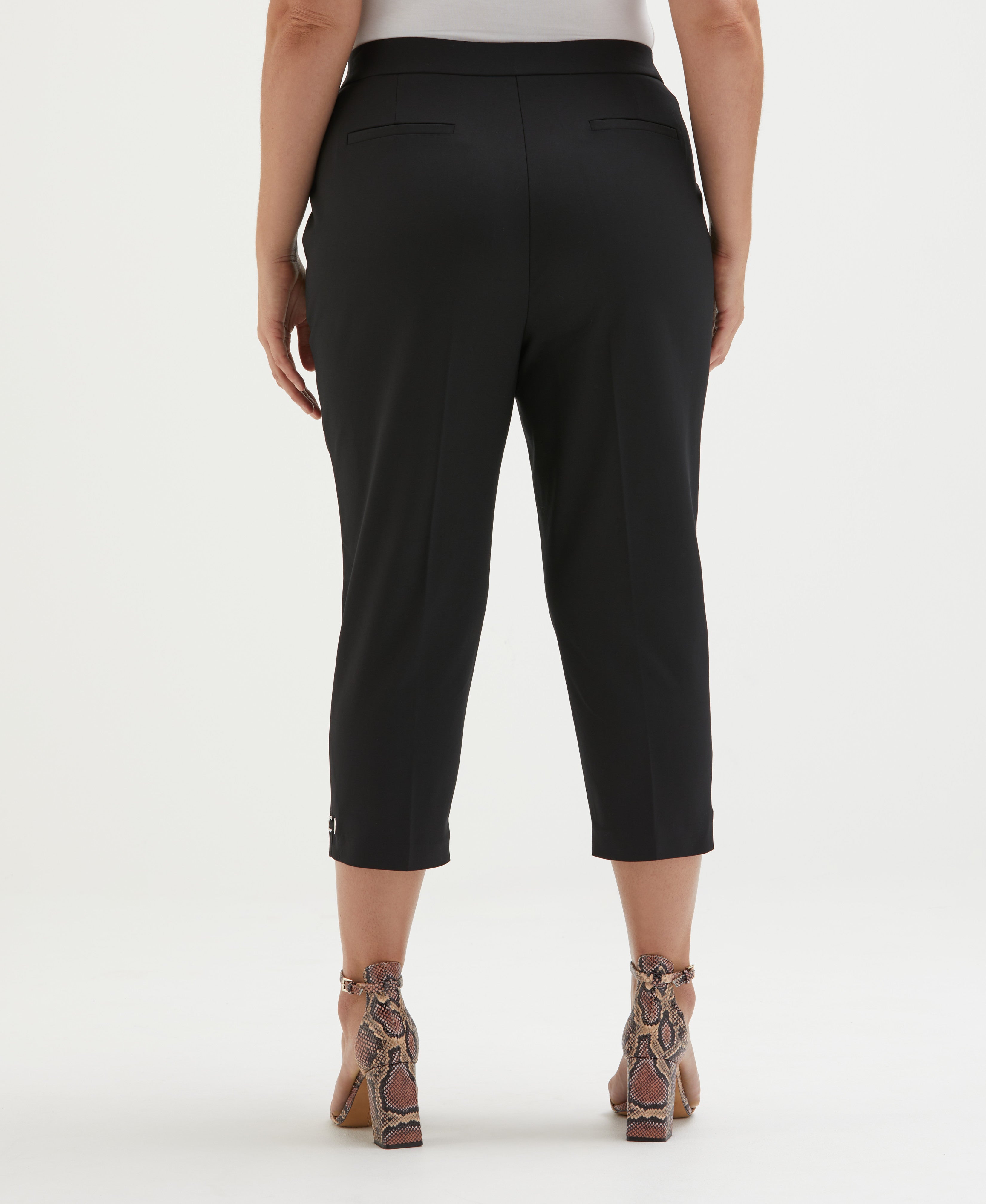Women's Satin Twill Capri With Grommets – Rafaella