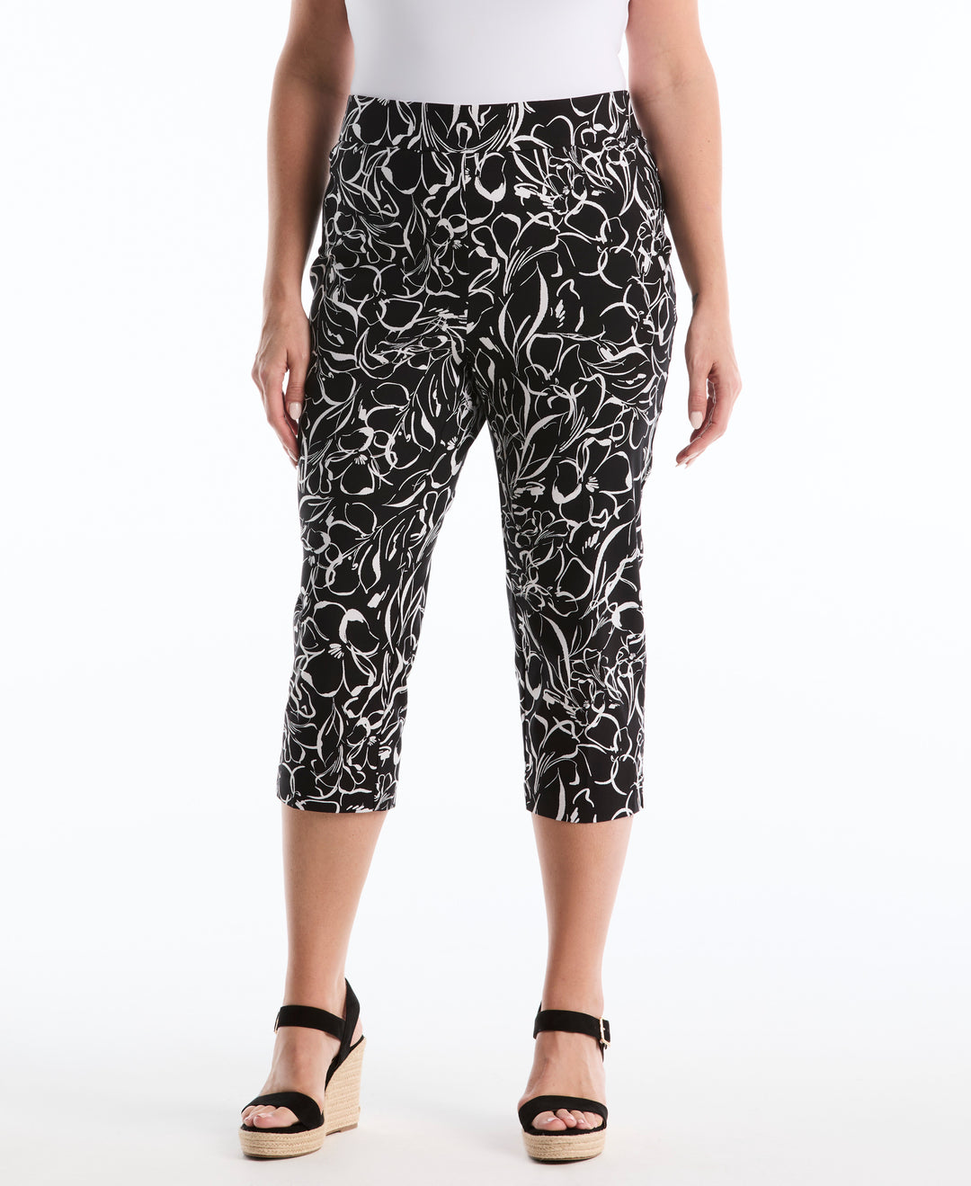 Plus Size Hibiscus Print Capri with Riveted Vent (White) 