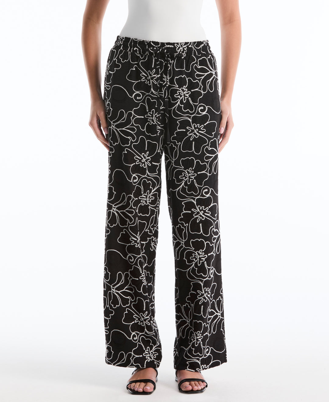 Floral Embroidered Drawstring Pant (Black) 