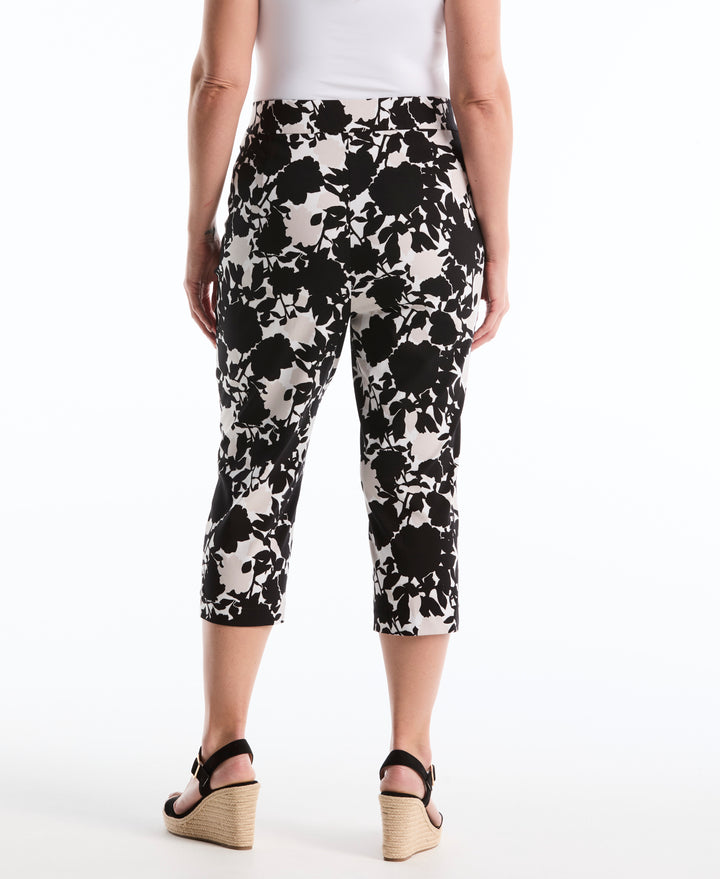 Plus Size Floral Print Capri with Riveted Vent (Moonbeam) 