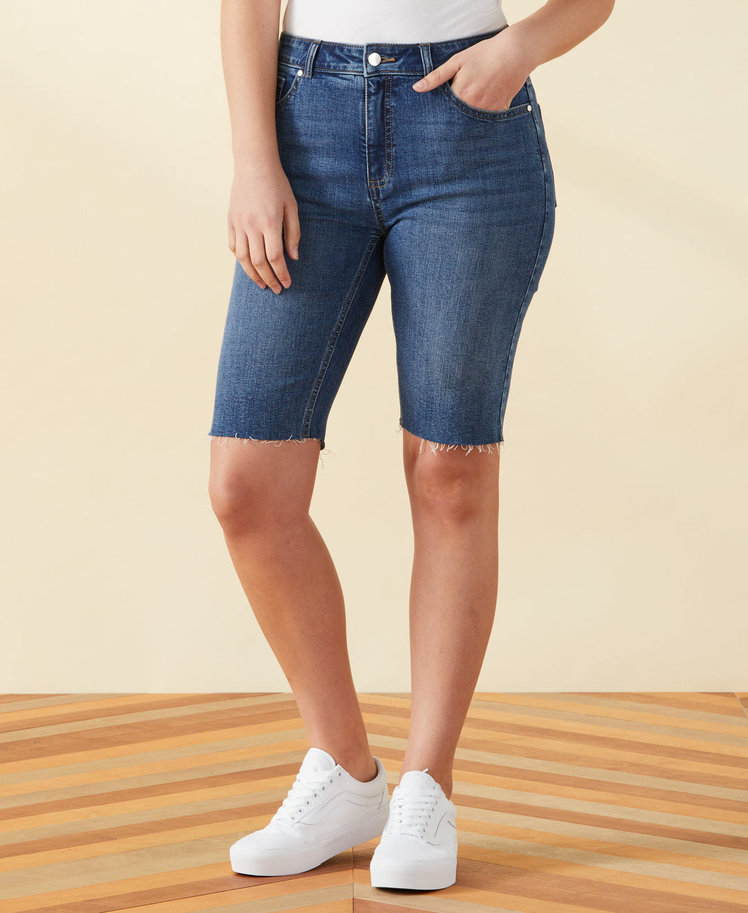 Women s Classic Fit Denim Bermuda Short Rafaella